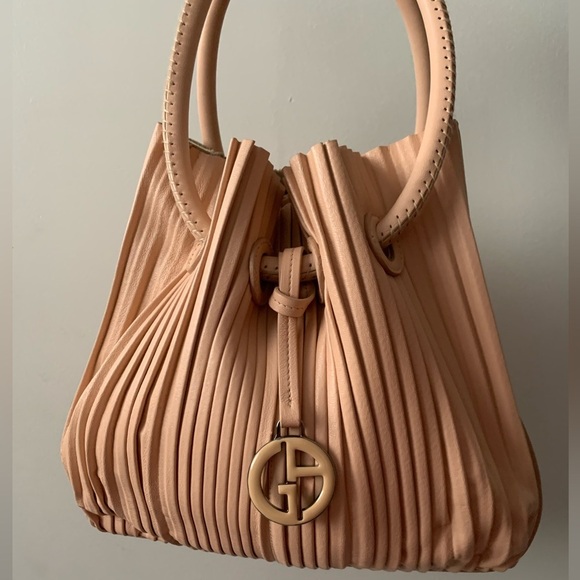 Giorgio Armani pleated bag - Picture 3 of 14